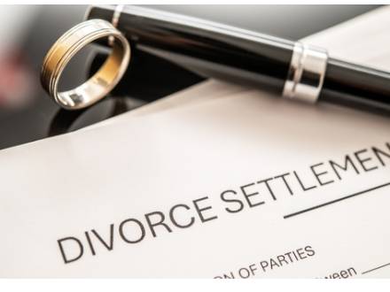 St. Charles, IL divorce attorney for asset division